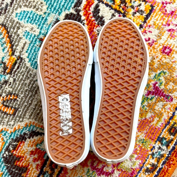 VANS “SK8 Hi Tapered Sneaker in Metallica Green” - Picture 6 of 7